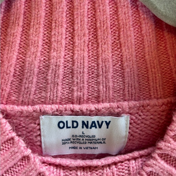 Old Navy sweater - Picture 2 of 2